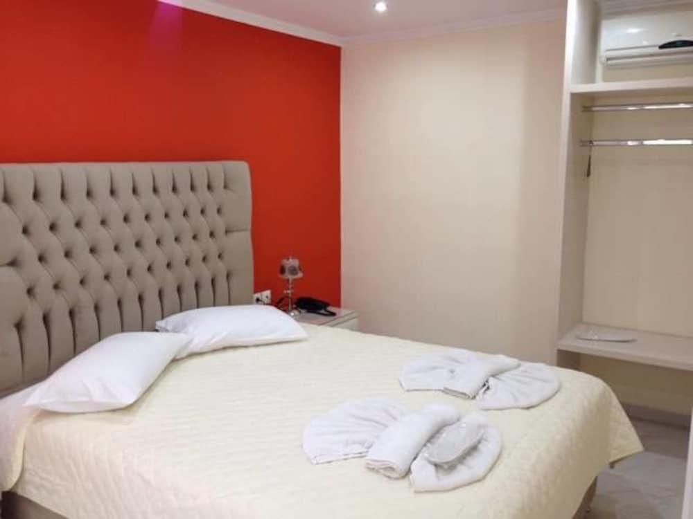 Hotel Zante Pantheon