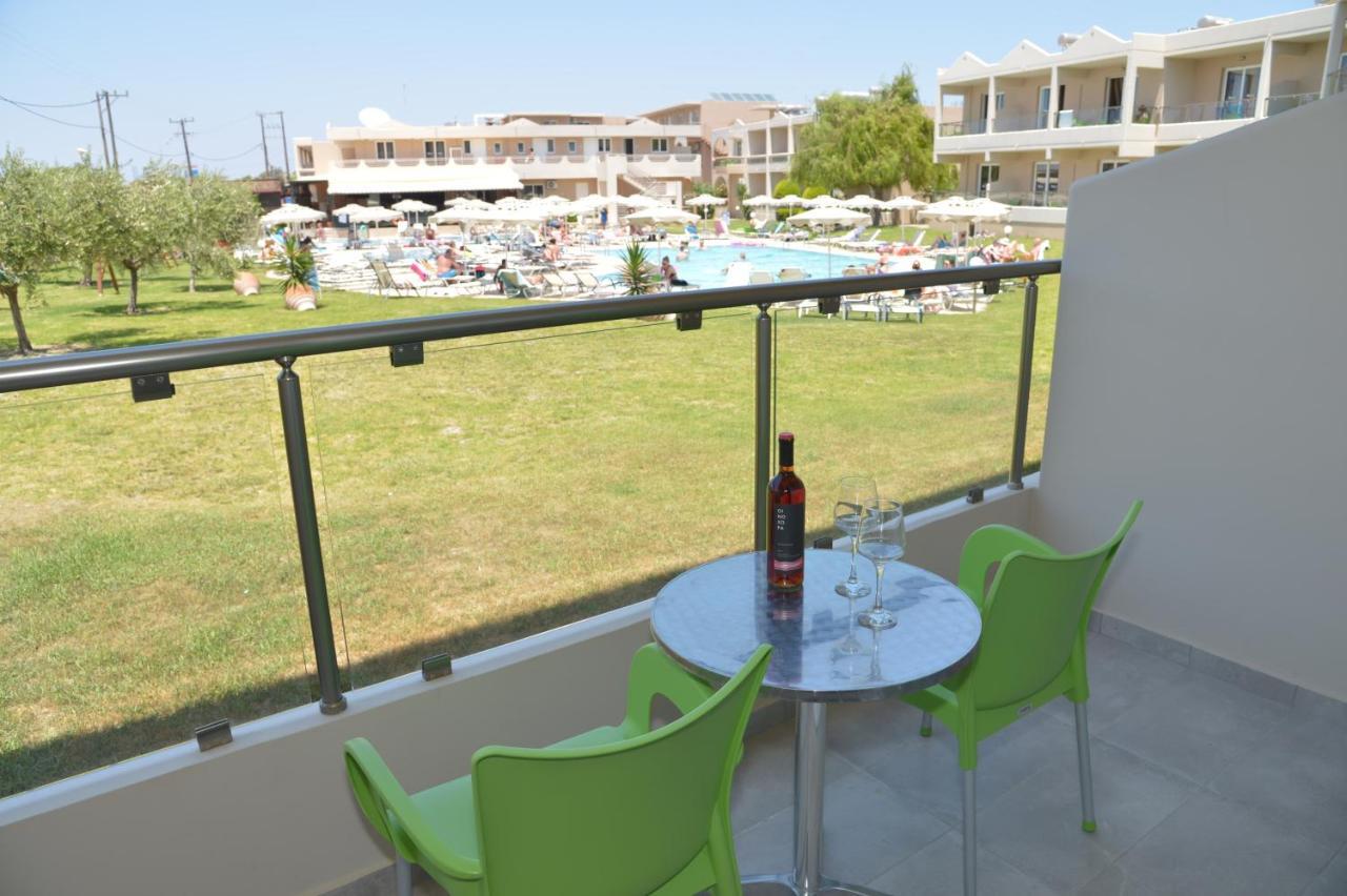 Emerald Aparthotel 3*