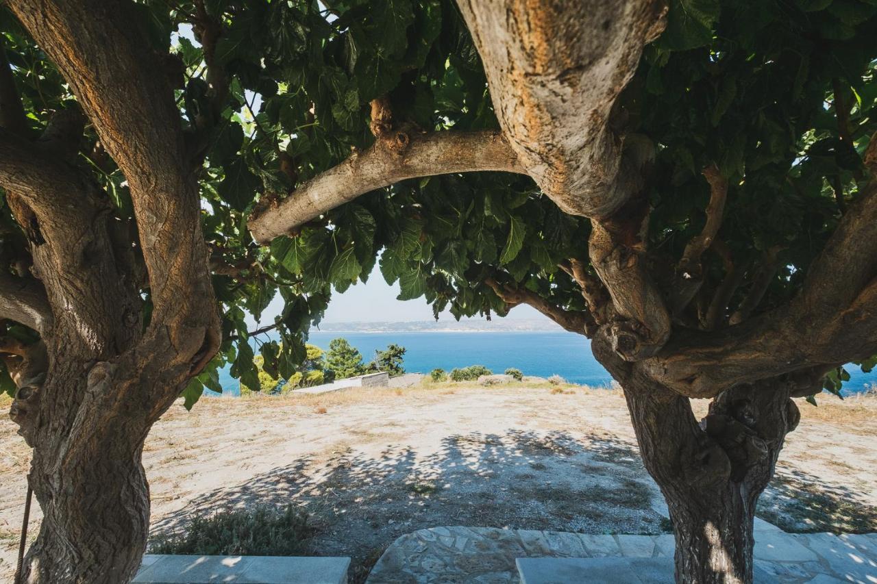 Karavos View - An Artists' Hideaway Paradise * Kalyves