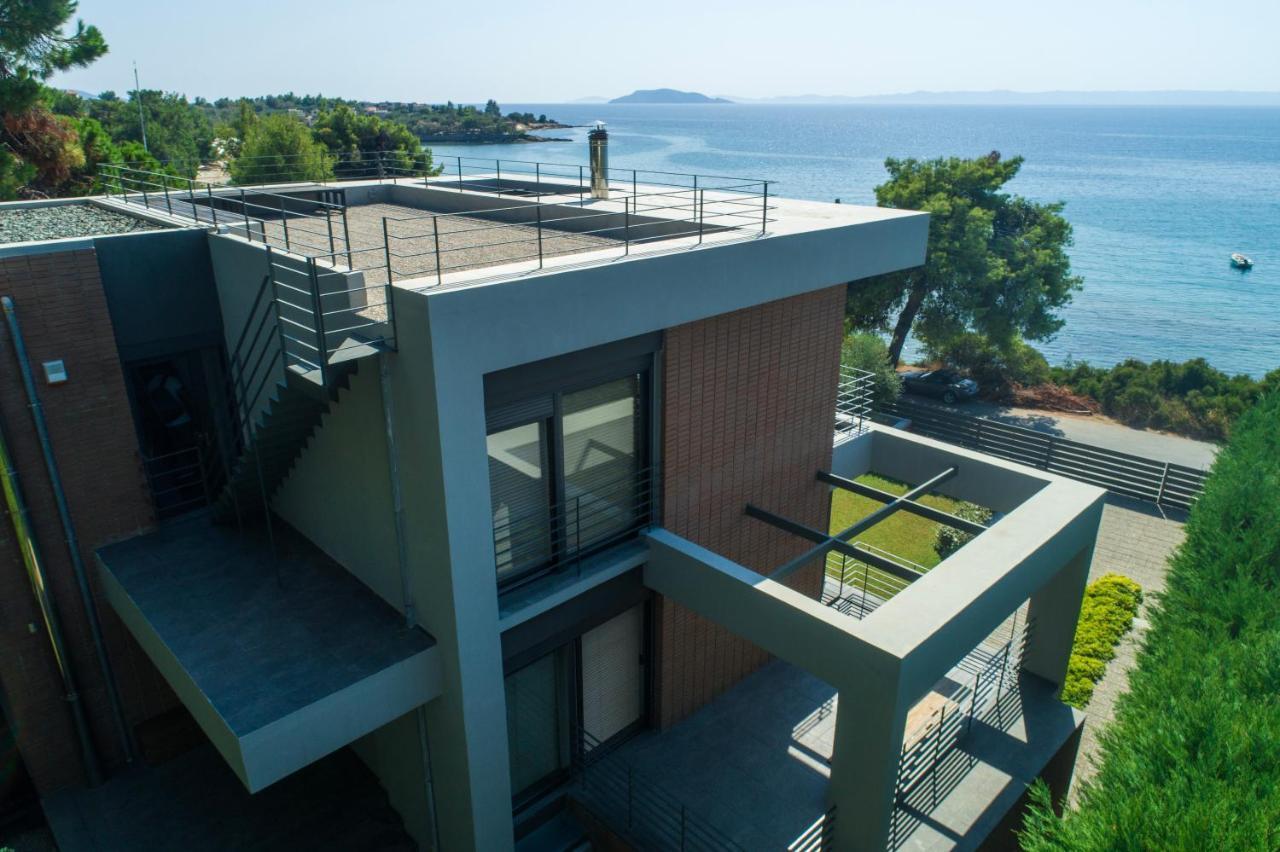 Villa Seafront