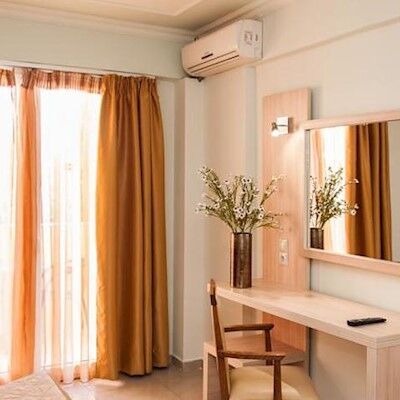 Club Zante Plaza Hotel 3*