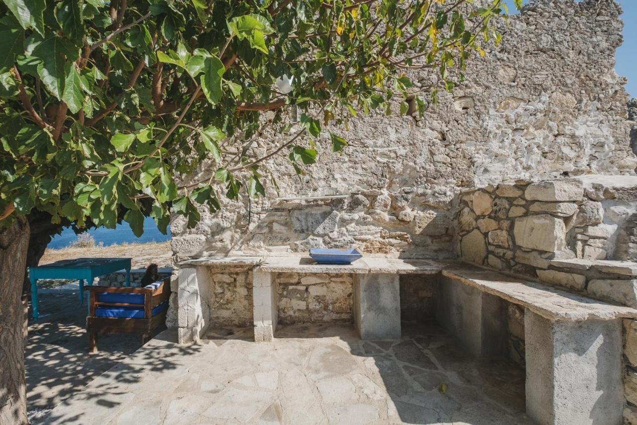 Karavos View - An Artists' Hideaway Paradise *