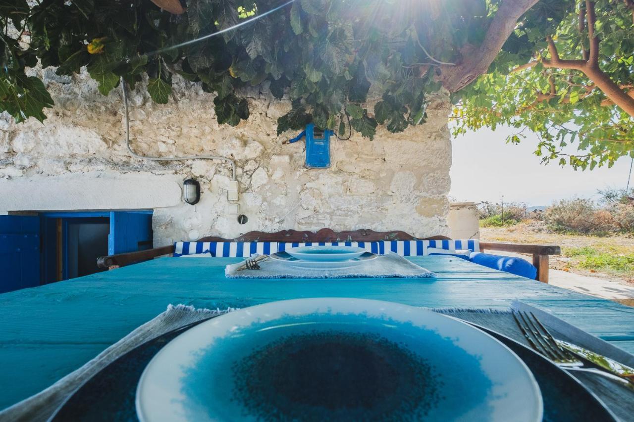 Karavos View - An Artists' Hideaway Paradise *