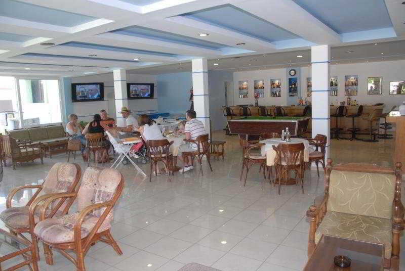 Anixis & Aparthotel 3*