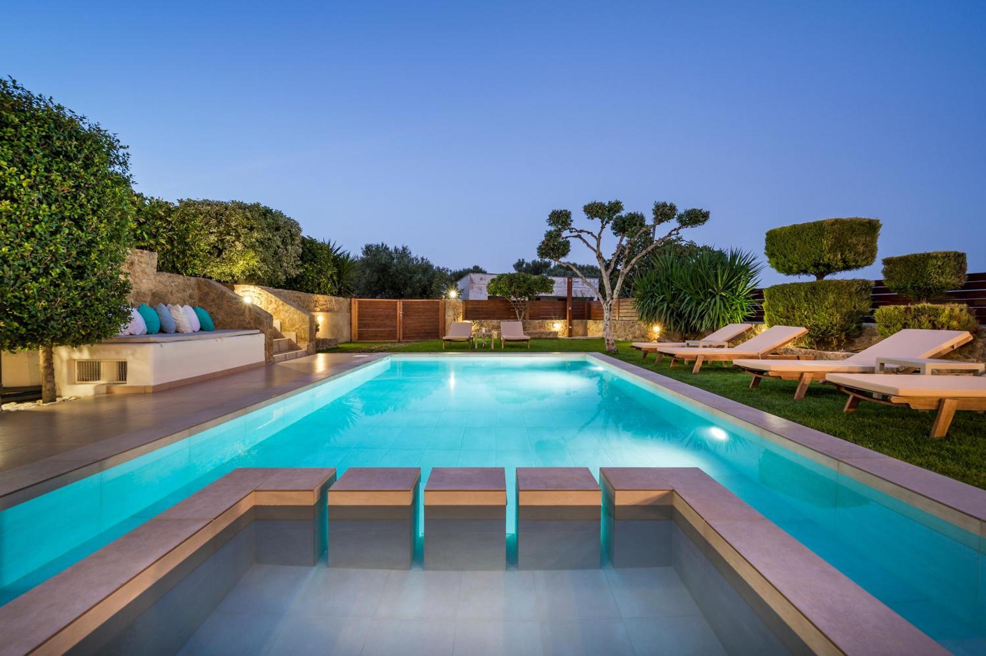 Georgia Heated Pool & Jet-tub Villa Kolymbari
