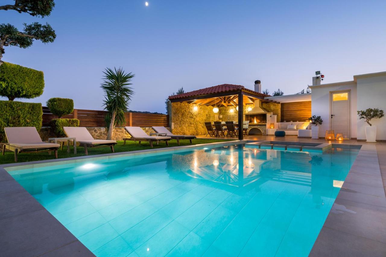 Georgia Heated Pool & Jet-tub