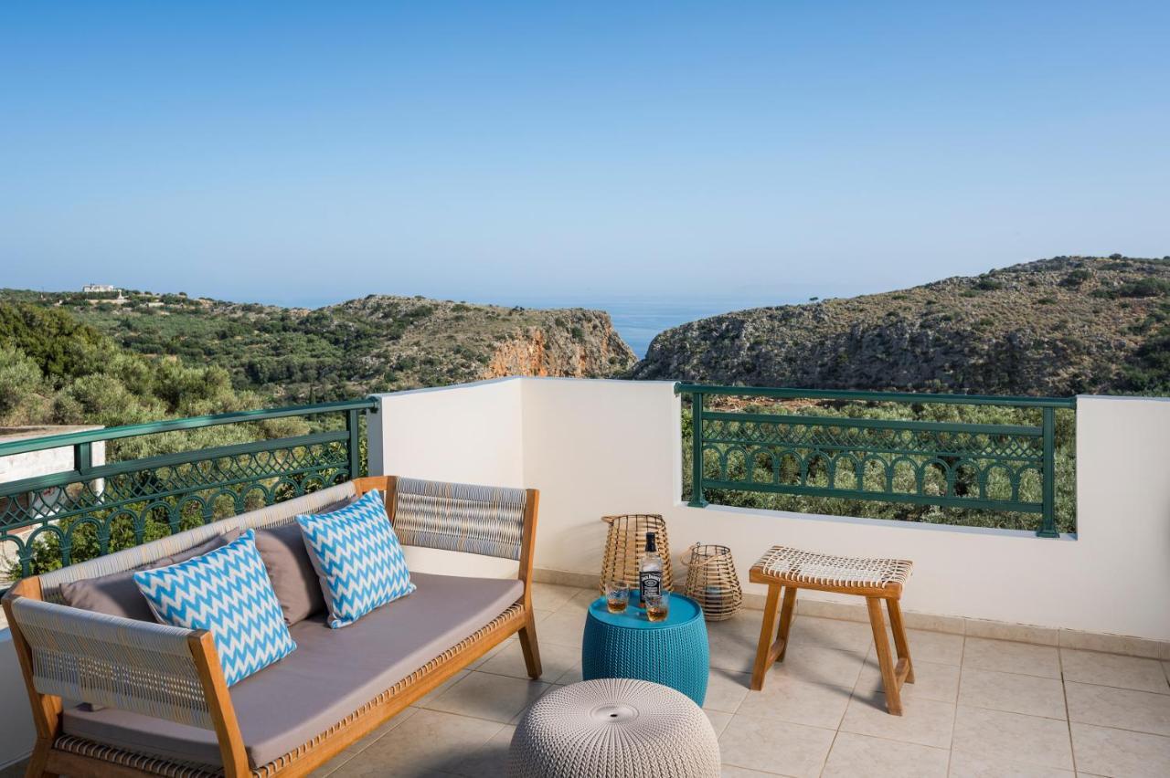 Georgia Heated Pool & Jet-tub Villa Kolymbari