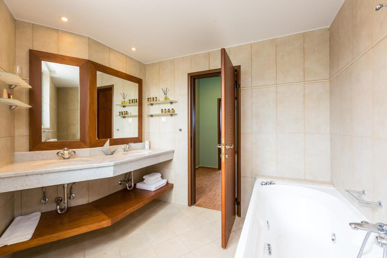 Villa Aelia I Modern & Ideal For Large Groups *