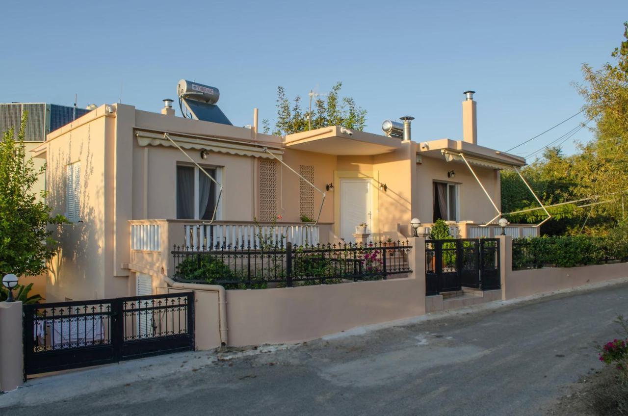 Aretaki Apartment Kalamaki (Chania)