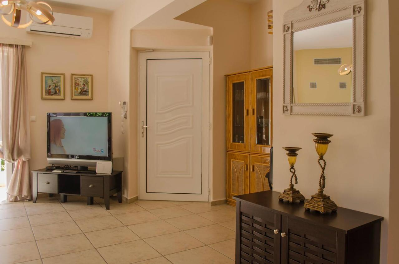 Aretaki Apartment