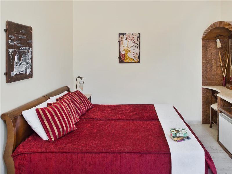 Galatia Hotel Fira (Santorini)
