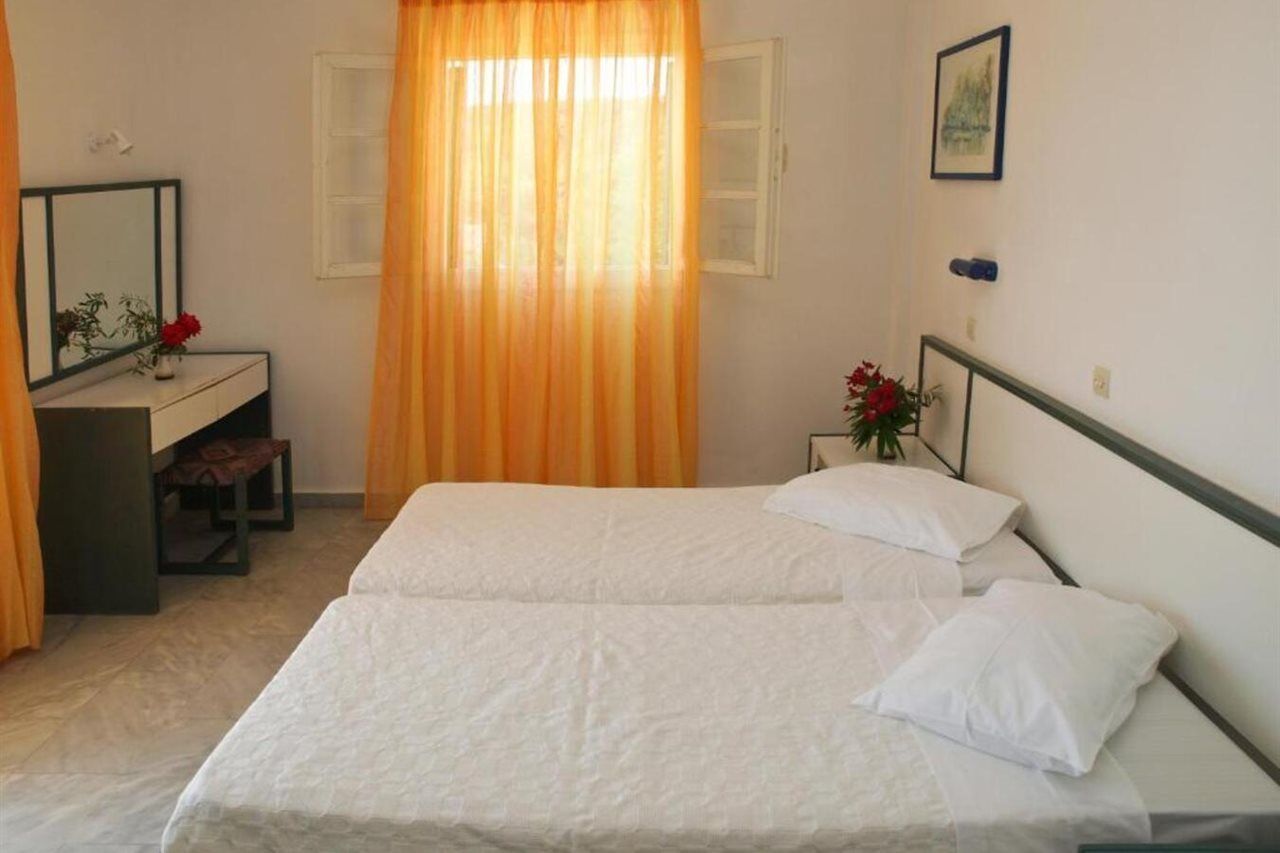 Hotel Muses Koukounaries