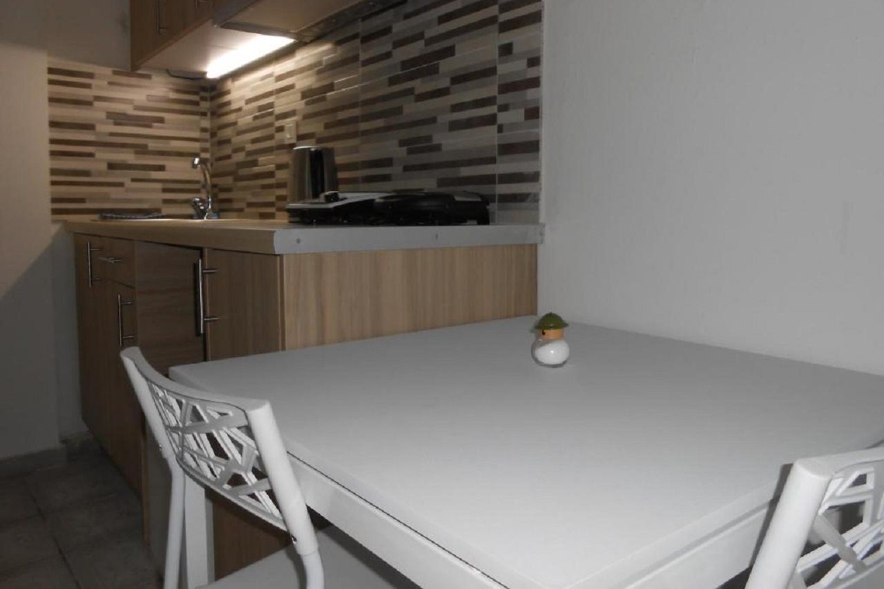 Aristo Apts Aparthotel