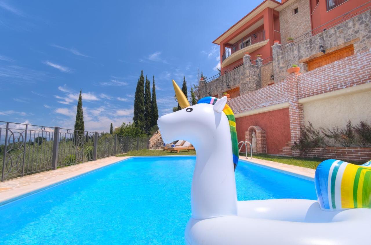 Savvina Villa *