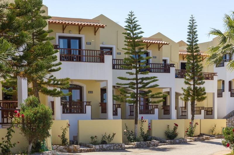 Almyrida Village & Waterpark Hotel 3*
