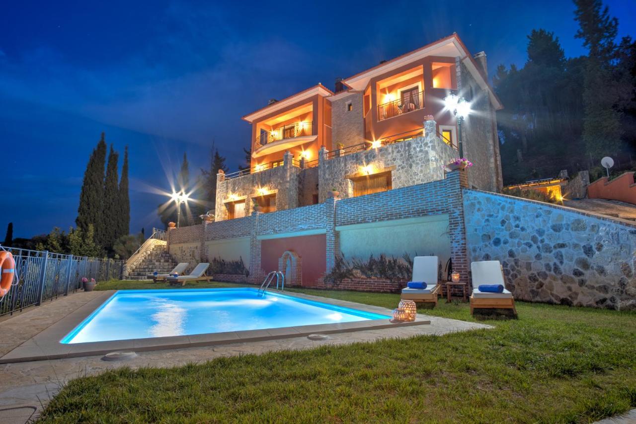 Villa Savvina Potamos (Corfu)