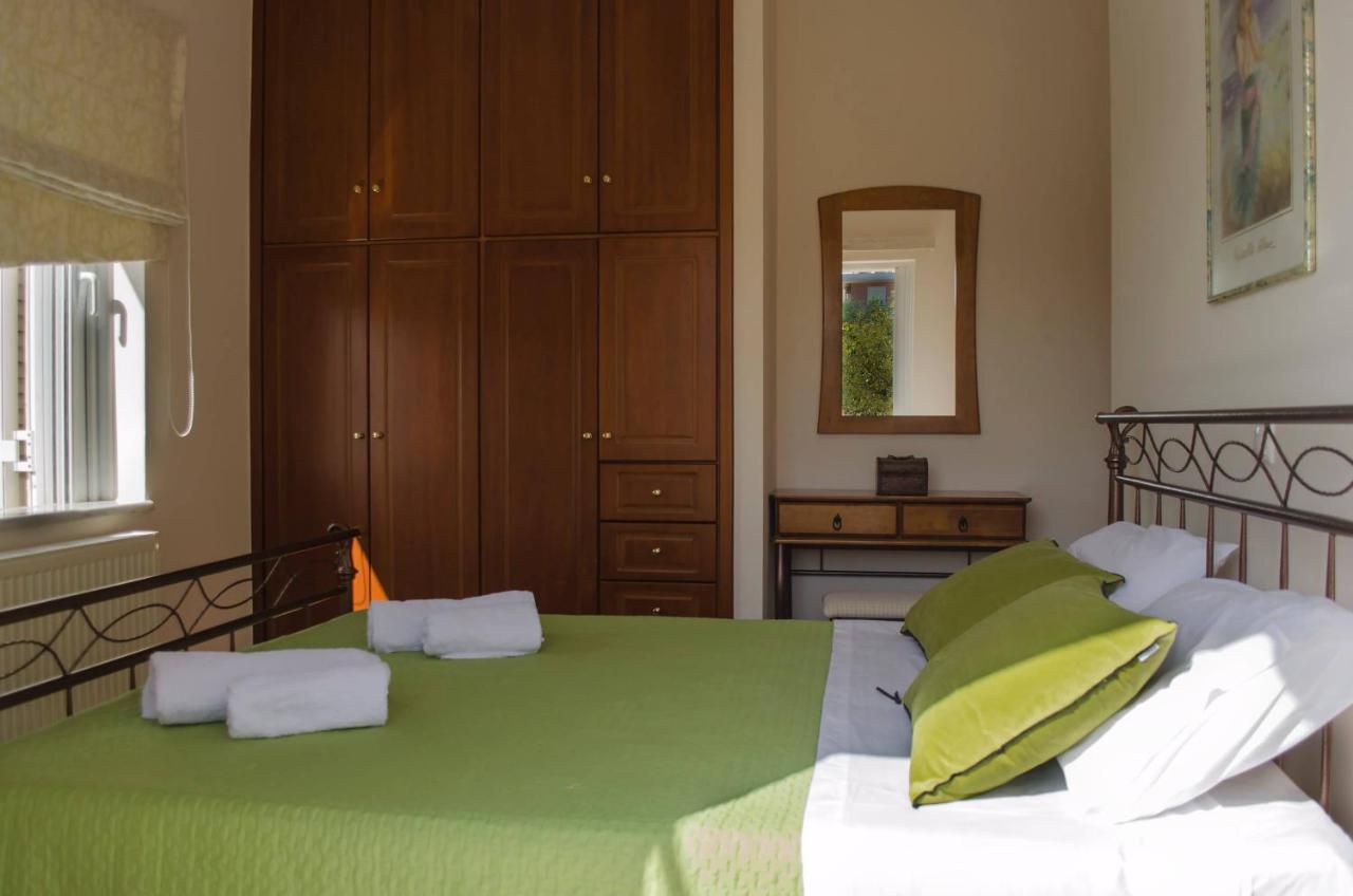 Aretaki Apartment *