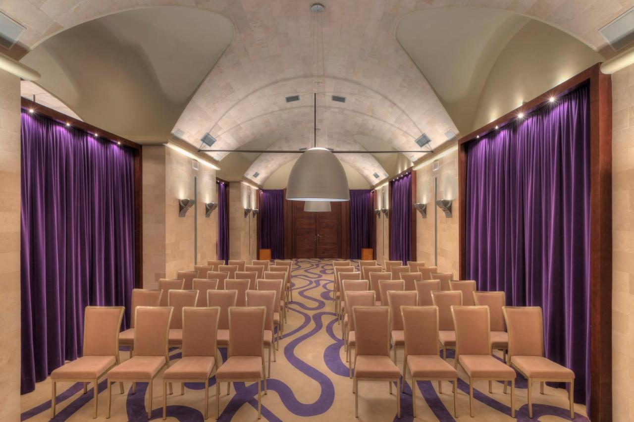 Gdm Megaron, Historical Monument Hotel 5*