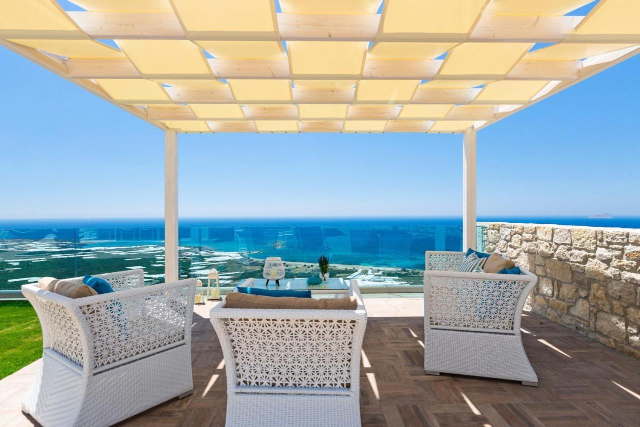 Blue Horizon Luxury Villa *