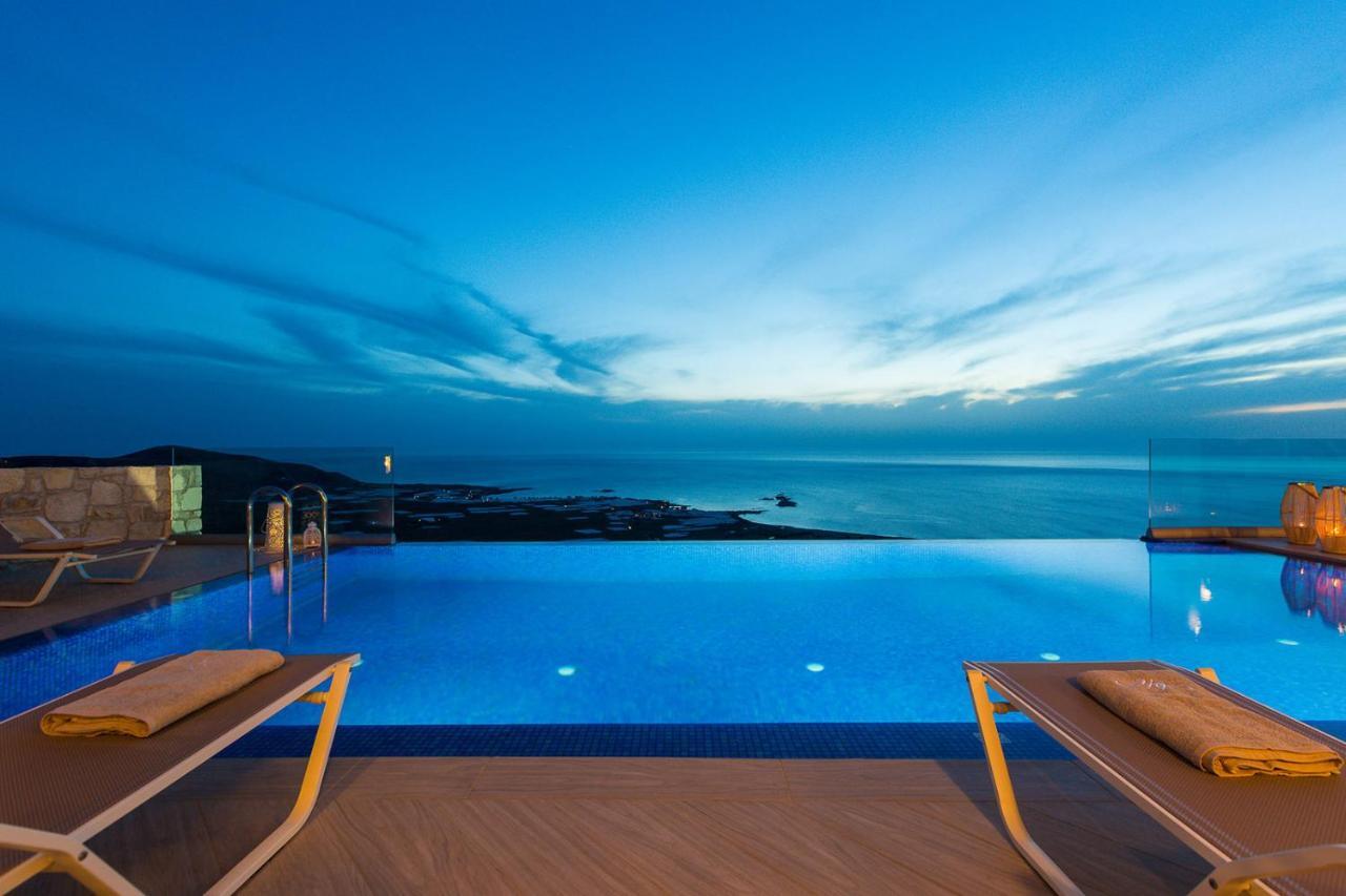 Blue Horizon Luxury Villa *