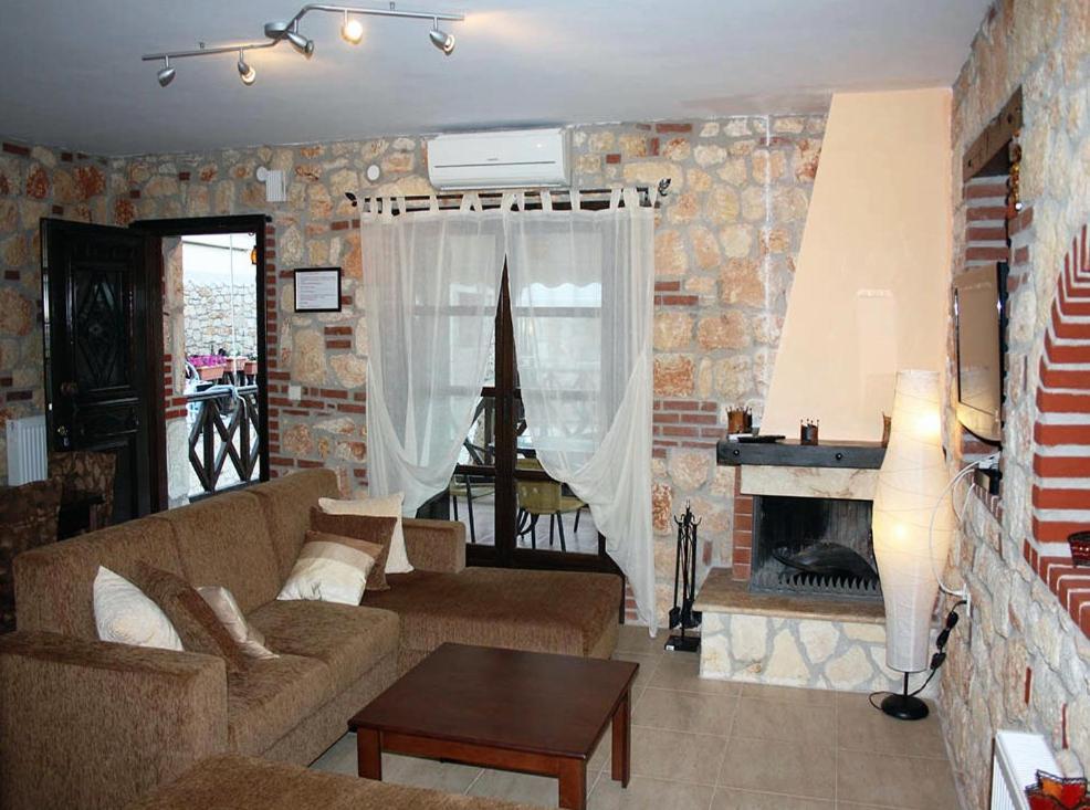 Stonehouse Ioannis Holiday home Psakoudia