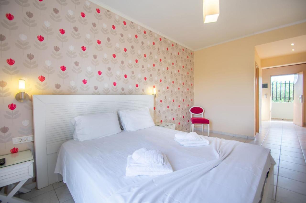 Emilia Hotel 2*