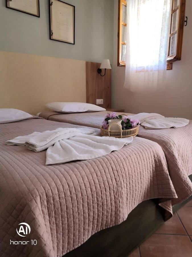 Hill Lofos Hotel