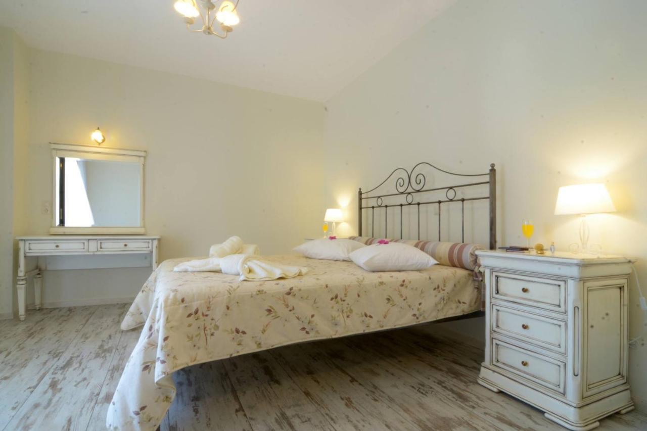 Villa Angie Nymfes Corfu *
