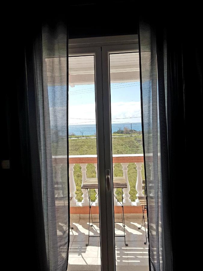 Aparthotel Issos *