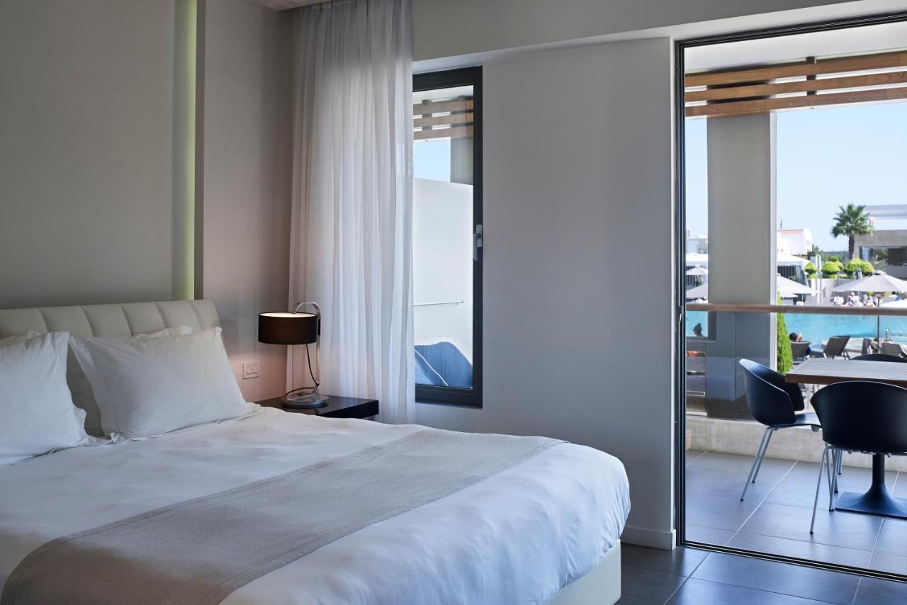 Pelagos & Hotel