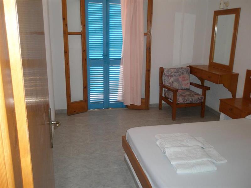 Aparthotel Artemis Makry Gialos (Crete)