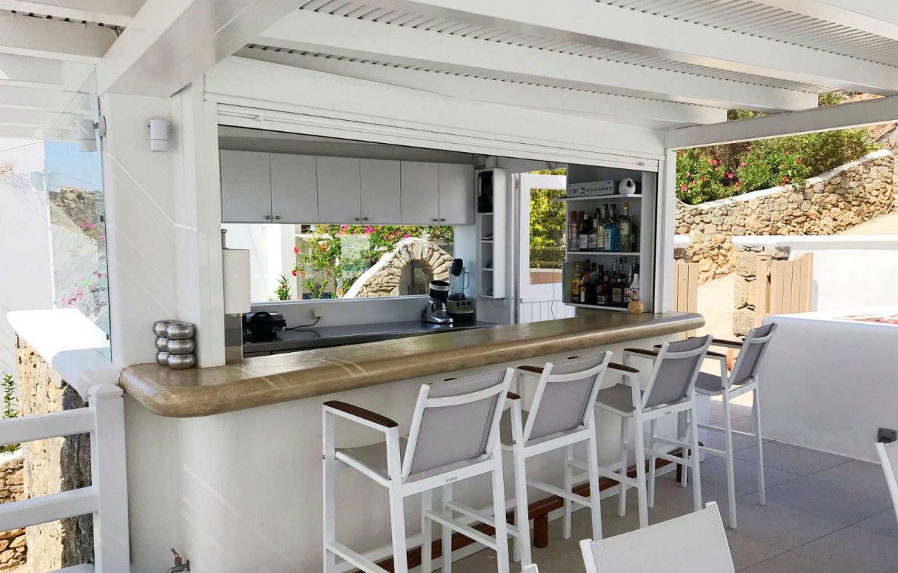 Lithos By Spyros & Flora Hotel