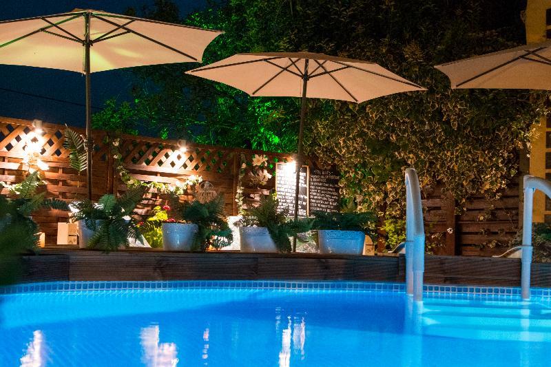 Apartment V.a Boutique And Acharavi (Corfu)
