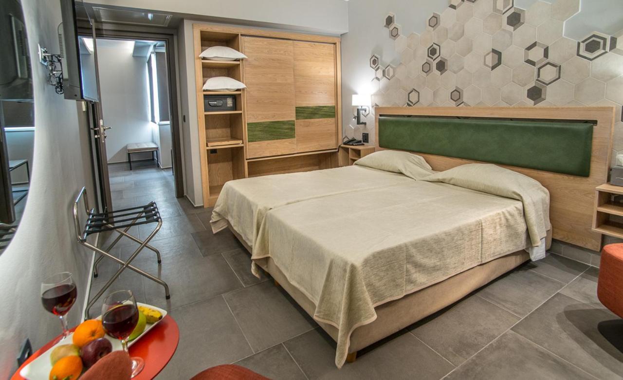 Hotel Palmyra Athens