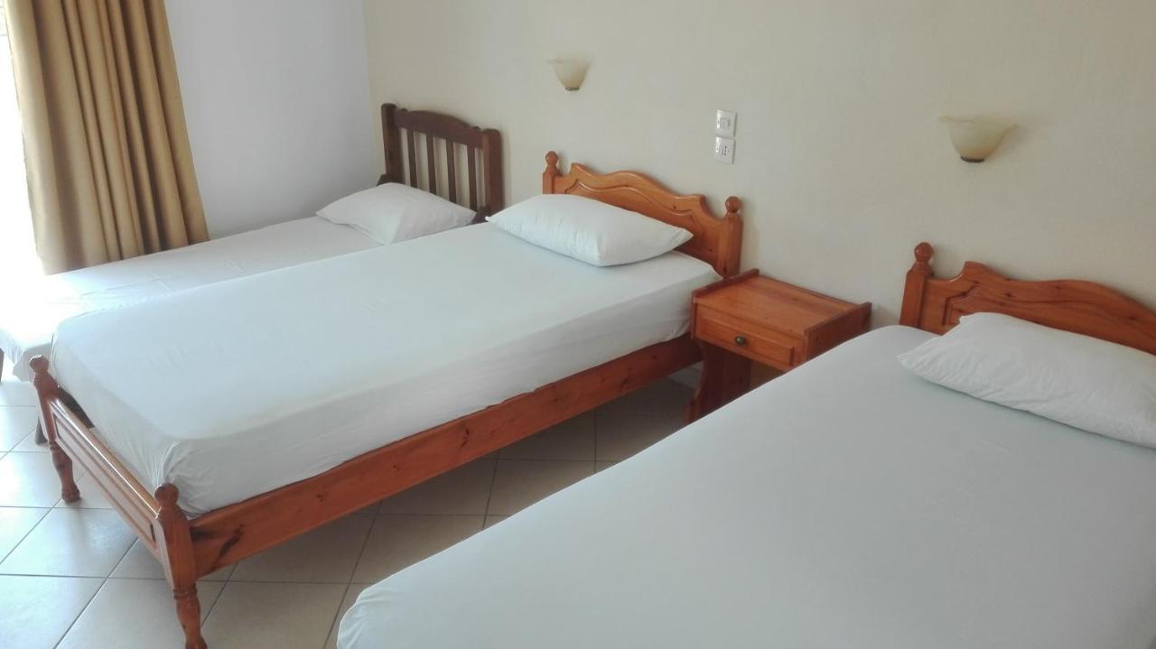Alexandros Aparthotel