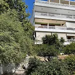 Blue Bay Vouliagmeni Luxury Apartment