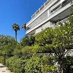 Blue Bay Vouliagmeni Luxury Apartment