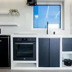 Athenian Noir Blanc Penthouse - Breathtaking View - City Center