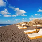 Santorini Seaside Retreat - Flora\'S Summer Escape