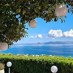 Harris Elegant House Superb View Near Airport
