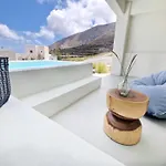 Maeva Suites Santorini