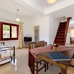 Aspalathos Suites