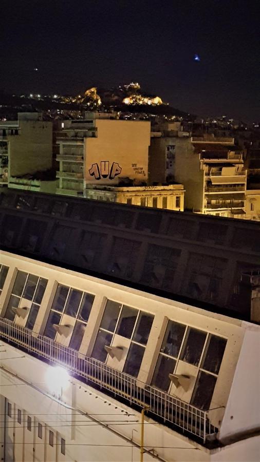 Great View Renovated Opposite From Metro Apartment Athens