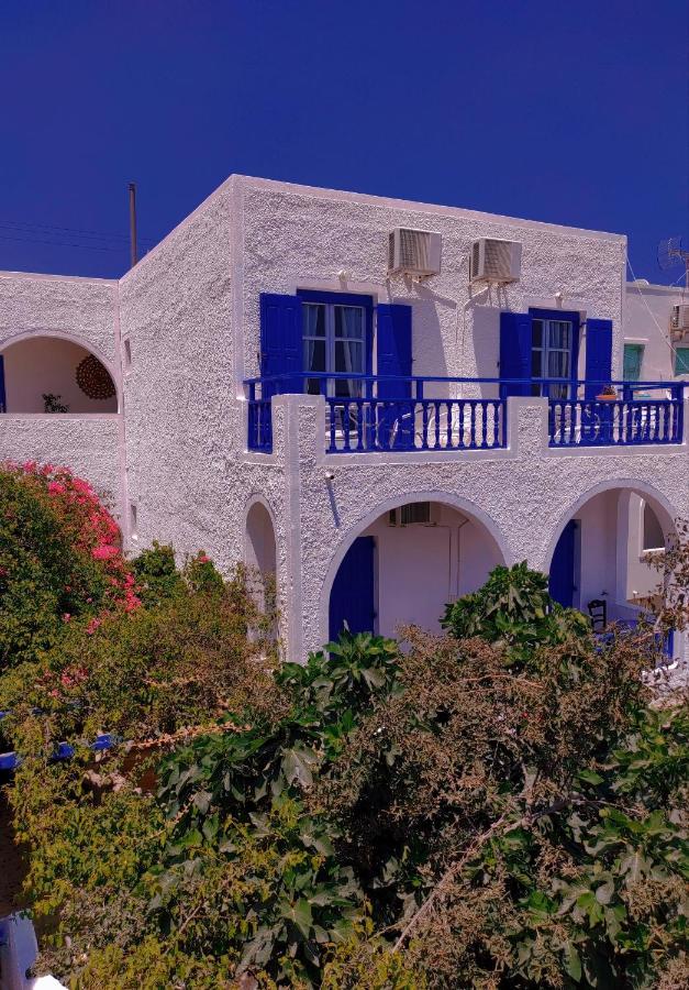 Dioni Kamari (Santorini)