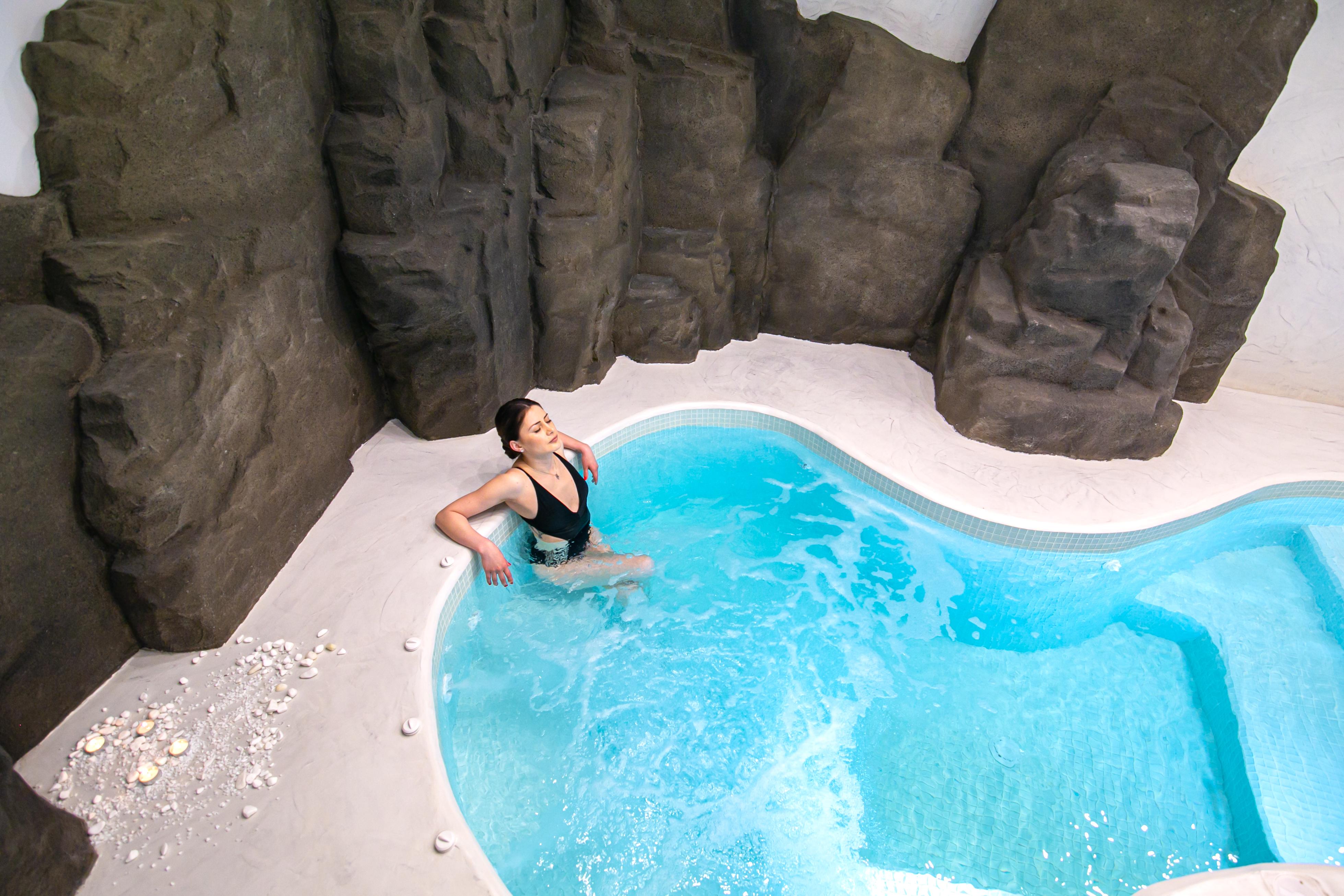 Acroterra Rosa Luxury &