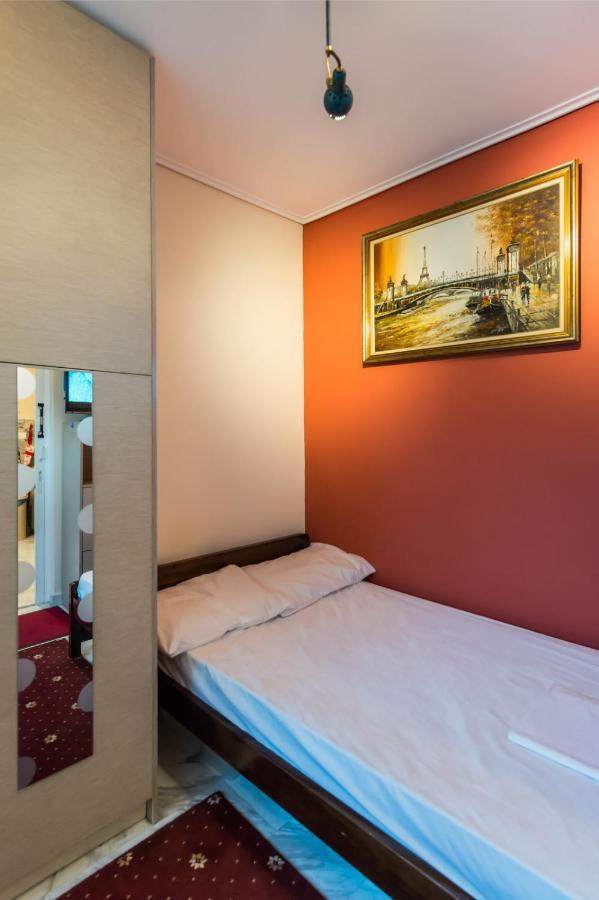 Flisvos Elite Seafront Luxury Apartment
