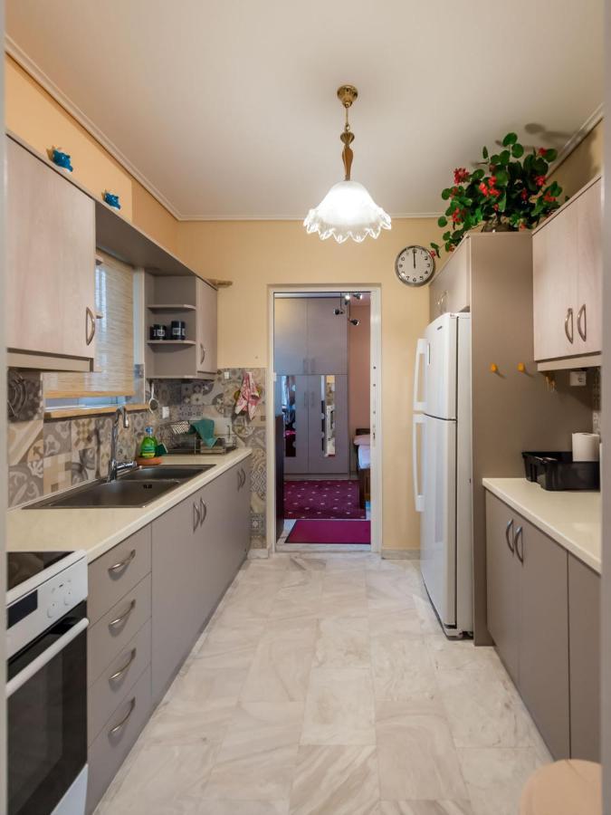 Flisvos Elite Seafront Luxury Apartment