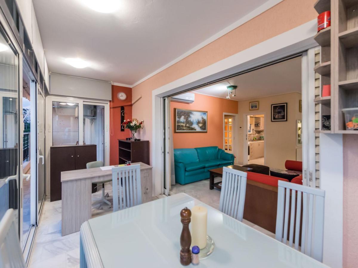 Flisvos Elite Seafront Luxury Apartment *