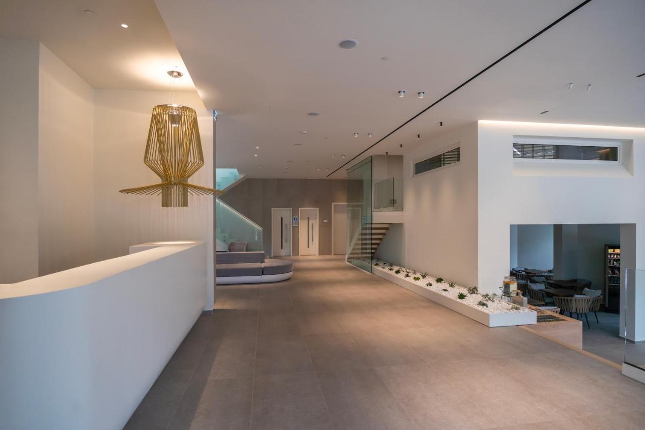 Emmantina Hotel 4*