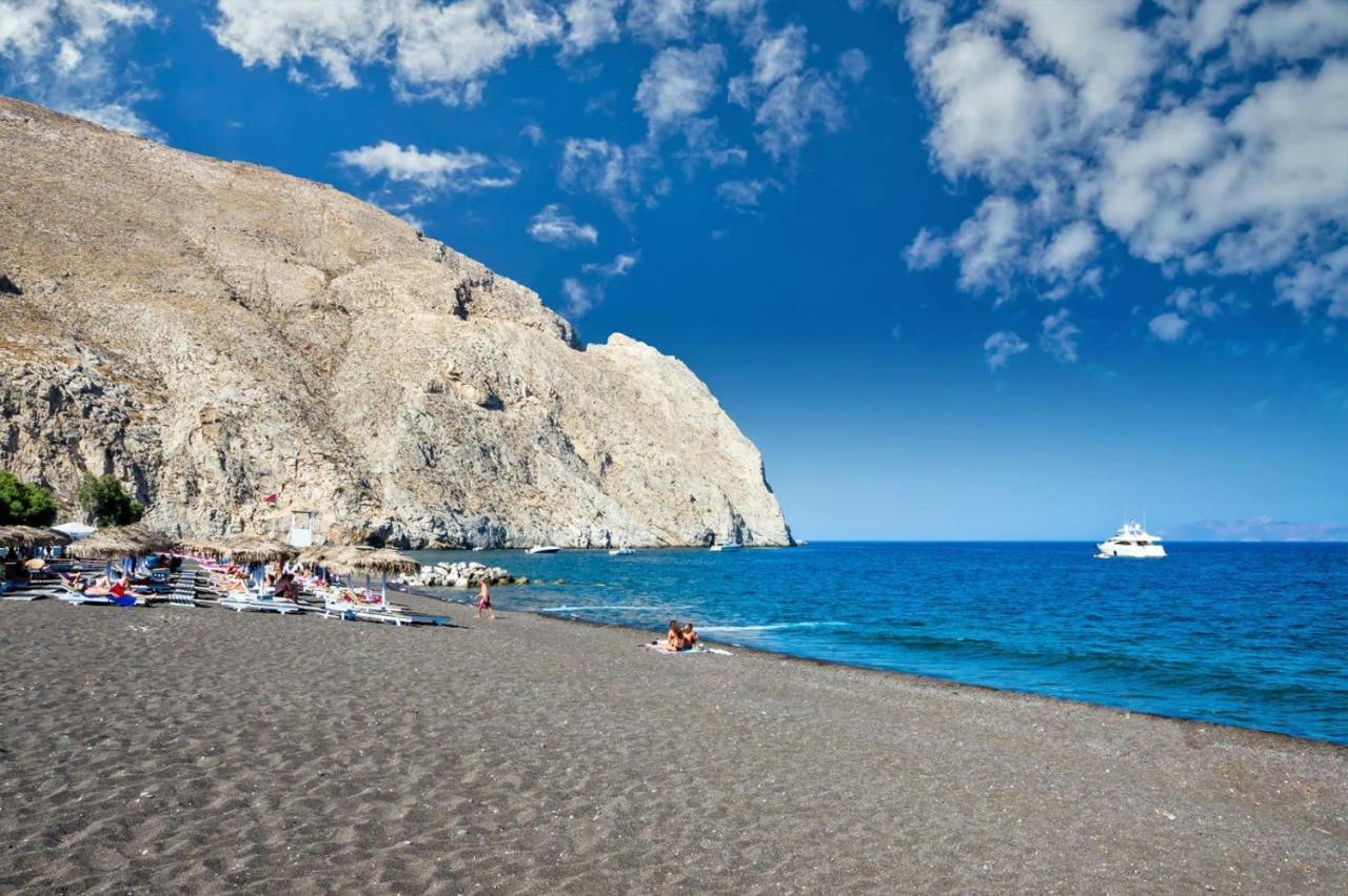 Santorini Seaside Retreat - Flora's Summer Escape *